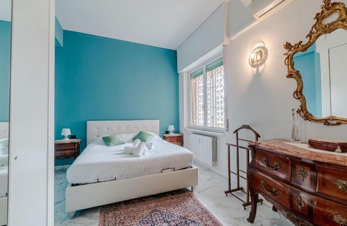 Sturla Apartment | GuestHost - Sturla Cozy Flat with Private Parking