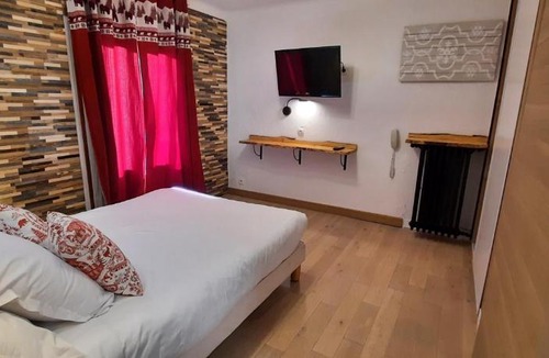 Saint-Etienne-de-Tinee Hotel | Hôtel Chastellares