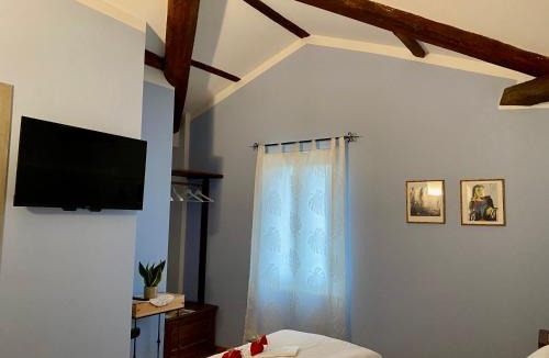 Isola della Scala Hotel | Hacienda De Leon