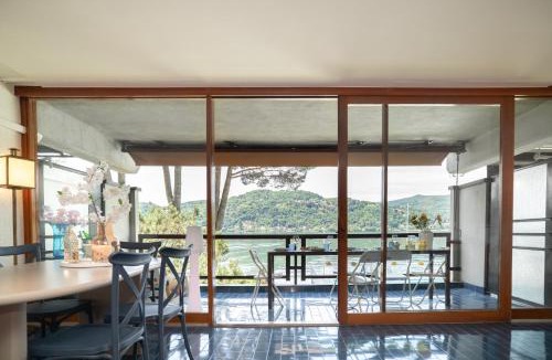 Angera Apartment | Henriette Apt Terrazza, Accesso al lago, Piscina