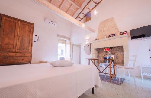 Centro Storico House | HISTORIA- Dimore Corte Chiesa