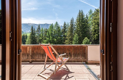 Compaccio Apartment | Holiday Apartment "Ferienparadies Sabina Joch" in the Nature Park Next to Seiser Alm