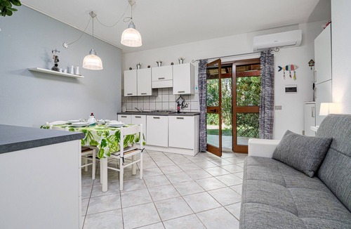 Agrustos House | Holiday Home 'Vespucci' with Private Terrace, Garden, and Air Conditioning