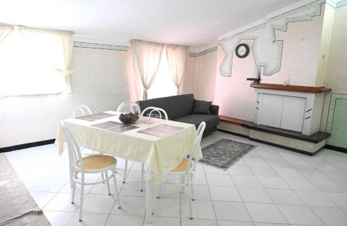 Acri House | HOME 2000