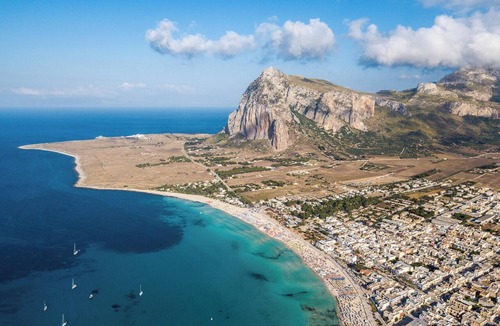 Trapani Apartment | Homerez - Spacious Apartment in Trapani, AC, 100 m²