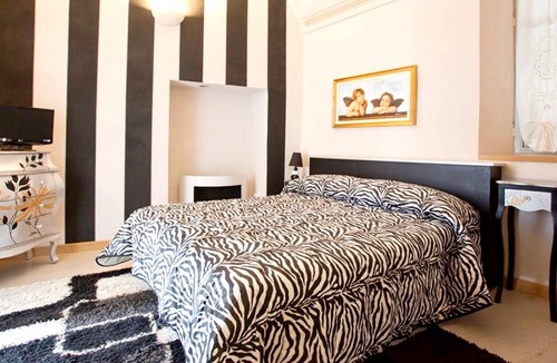 Piazza Apartment | Homerez - Studio 15 km away from the slopes for 2 ppl. with balcony at Piazza