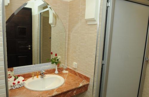 Gueliz Hotel | Hotel Almas