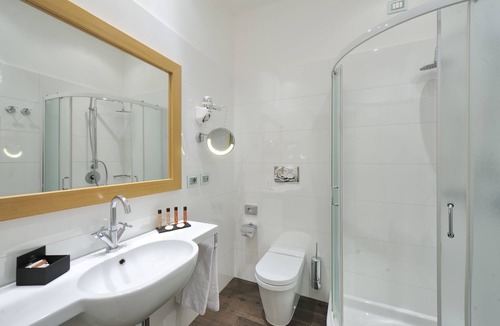 Ticinese Hotel | Hotel Canada