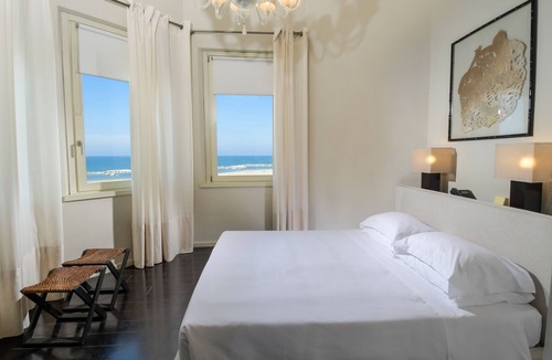 Cattolica Hotel | Hotel Carducci 76
