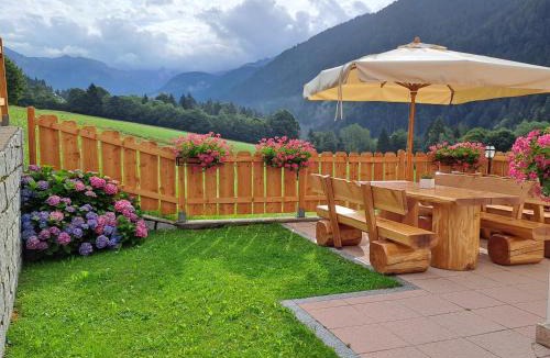Sant'Antonio di Mavignola Hotel | Hotel Garnì La Soldanella