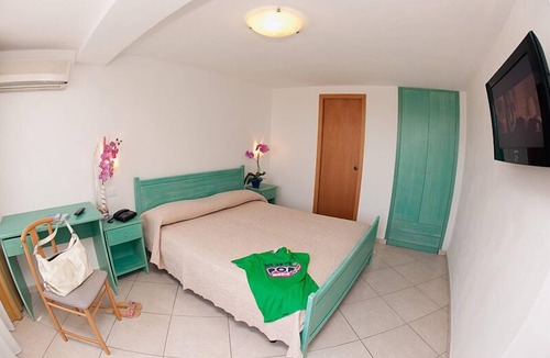 Fetovaia Hotel | Hotel Lo Scirocco
