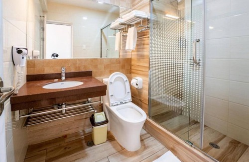 Lince Hotel | HOTEL QUADRUM
