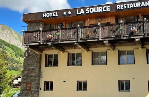 Allos Hotel | Hotel Restaurant La Source