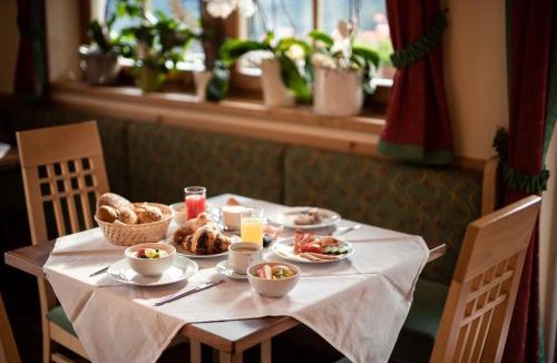 Santa Valburga Hotel | Hotel Seerast