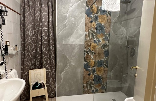 Sant' Ambrogio Hotel | Hotel Villa Liana