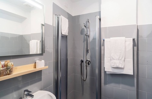Lavagna Hotel | Hotiday Lavagna Lungomare