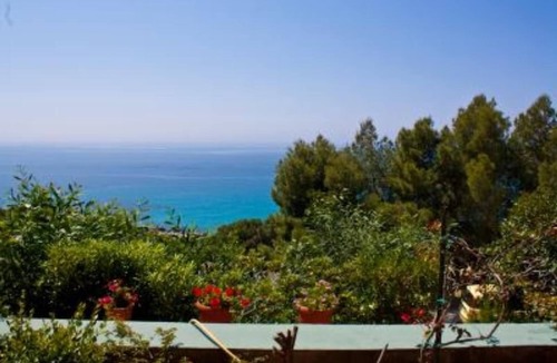 Porto Sa Ruxi House | House with garden and seaview