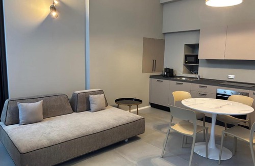 Ripamonti Corvetto Apartment | HOZYHOME Soluzione a prezzo imbattibile vicino alla Bocconi