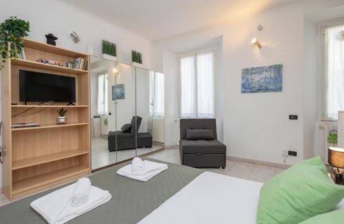 Tricolore Apartment | [IHost Studio] - Premuda 17