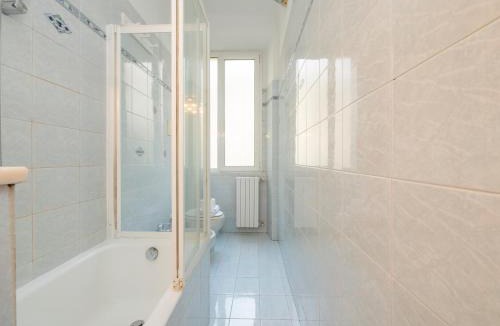Tricolore Apartment | [IHost Studio] - Premuda 17