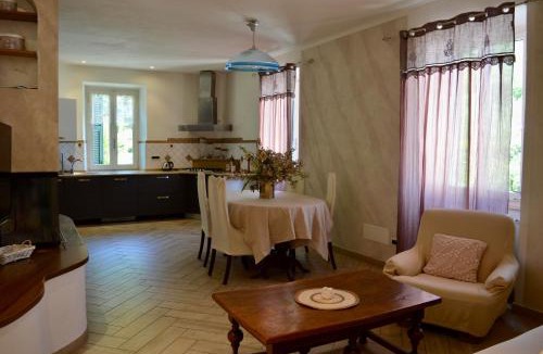 Groppoli House | Il marchese Malaspina con idromassaggio