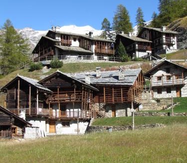 Gressoney-la-Trinite Apartment | Il Piccolo Residence