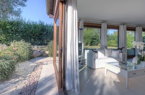 Is Molas Villa | Is Molas Golf One - Modern villa on a private golf estate in Sardinia, Italy