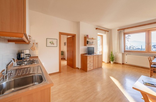 Caldaro Sulla Strada del Vino Apartment | 729A Apartments Haus Weinberg