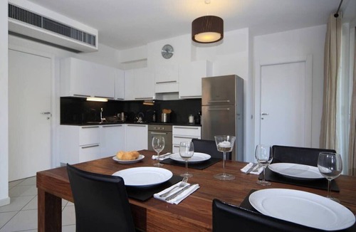 Maccagno Apartment | Italian Lakes holiday apartment with pool