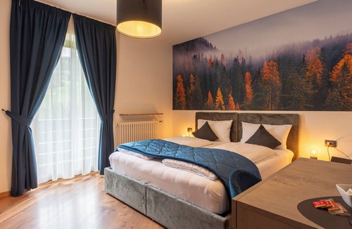 Moena Bed & Breakfast | Kyrr Smart Mountain Retreat