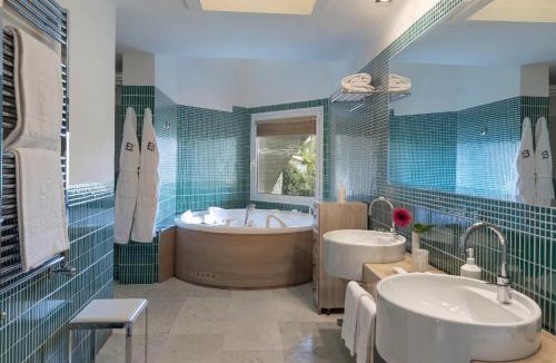 Baja Sardinia Hotel | L'Ea Bianca Luxury Resort