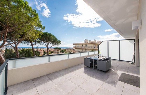 Nice Apartment | L'Elégance