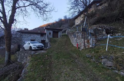 Berzo Demo Apartment | La Baita nel Bosco