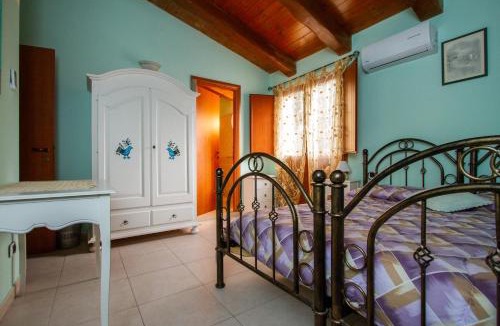 San Vito House | La Capinera