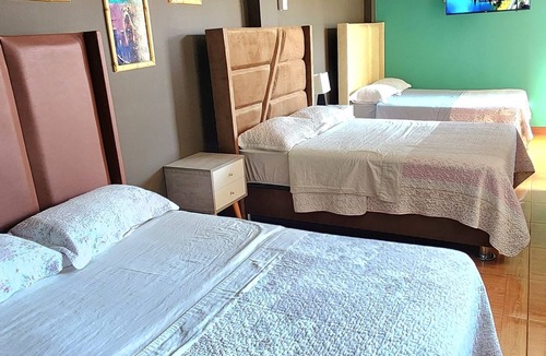 Huacachina Hostel | La casa de Bamboo