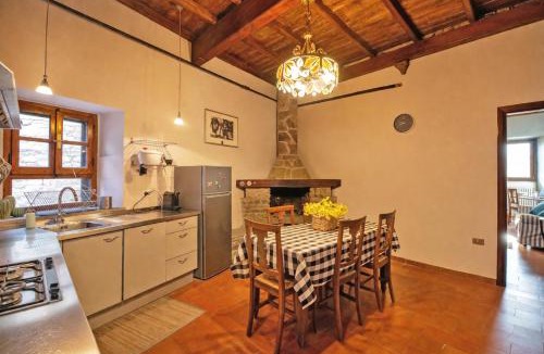 Pontremoli Apartment | La Casa del Voltone