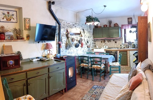 Colle Rinaldo Apartment | La Casa della Rocca für einen erholsamen Aufenthalt by Interhome
