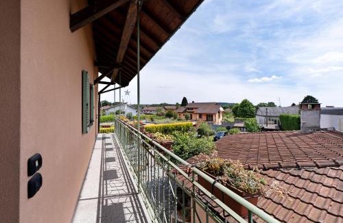 Angera Apartment | La Casa Di Lillo - Angera