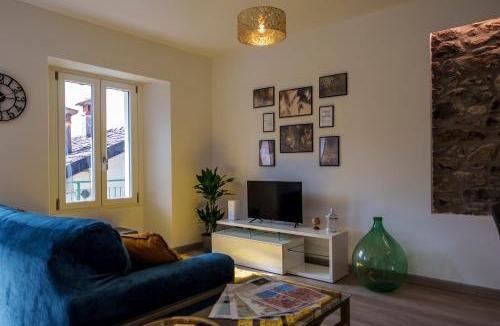 Cernobbio Apartment | La casa sul torrente - Lake View
