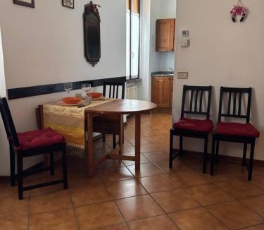 Cremona Apartment | La Casetta - tranquillo in pieno centro - con garage