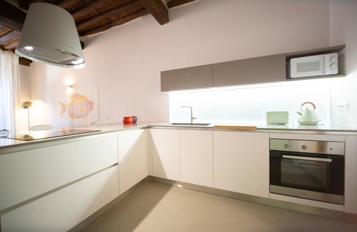 Lucca Historical Center Apartment | La Corticella Luxury Apartment with Terrace