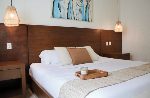 Punta Cancun Hotel | La Palma Beachfront Hotel Boutique