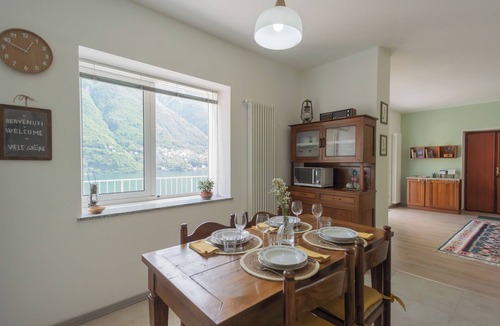 Laglio Apartment | La Quiete With Private Garden by Rent all Como