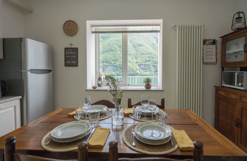 Laglio Apartment | La Quiete With Private Garden by Rent all Como