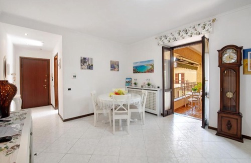 Olginate Apartment | La Terrazza Di Basilio - Vista Lago