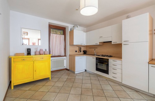 Colonno Apartment | Lake Como Waterfront Balcony | SottoRiva 12