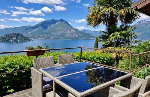 Fiumelatte Ski Chalet | LAKEVIEW RETRAIT