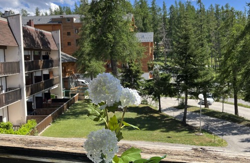 Guillaumes Apartment | Large beautiful Studio Valberg full center 5 sleeps