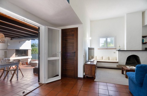 Geremeas Villa | Large Villa just steps from the Private Beach