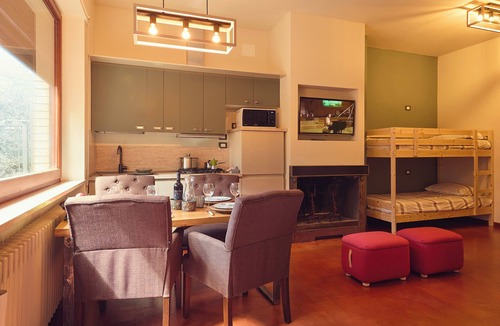 Perugia Apartment | Le Balze Open Space with Private Garden in Villa with Park and Pool
